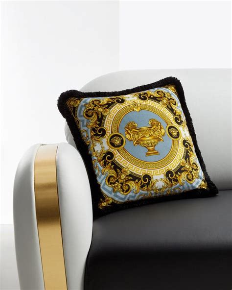 cuscini d arredo versace|Cuscini d'Arredo di Lusso .